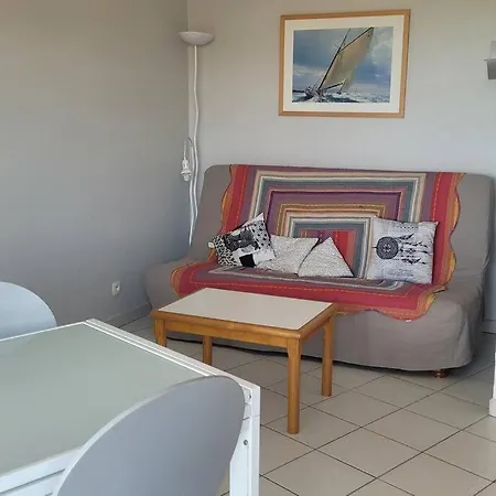 Cap Esterel Le Hameau Au Calme Sans Vis A Vis Vue Terrasse Couverte 2eme Et Dernier Etage Minimum De 7 Nuitees